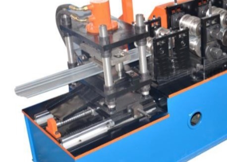 La barrière décorative Panel Roll Forming de palissade usinent 0.8mm automatiques épais