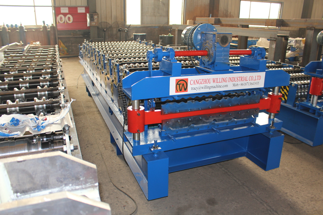 OIN 15-30m/Min Trapezoidal Roll Forming Machine a ridé le petit pain faisant la machine