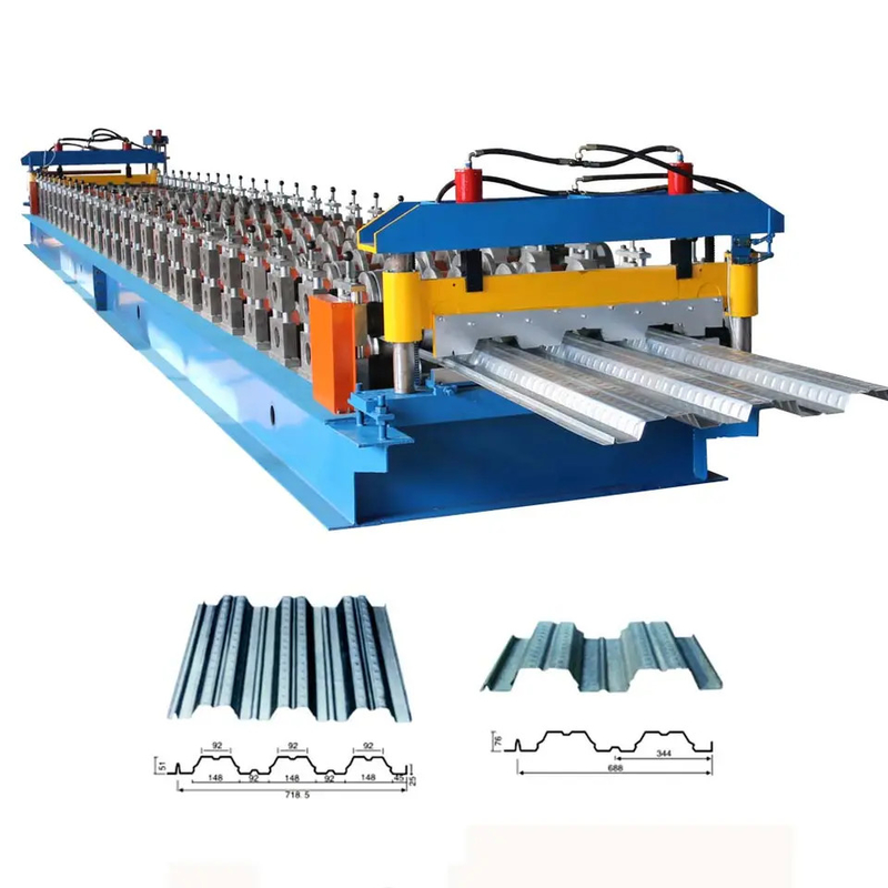 Petit pain complètement automatique de plate-forme de plancher en acier de 0.3-0.8mm formant la machine 5m/Min