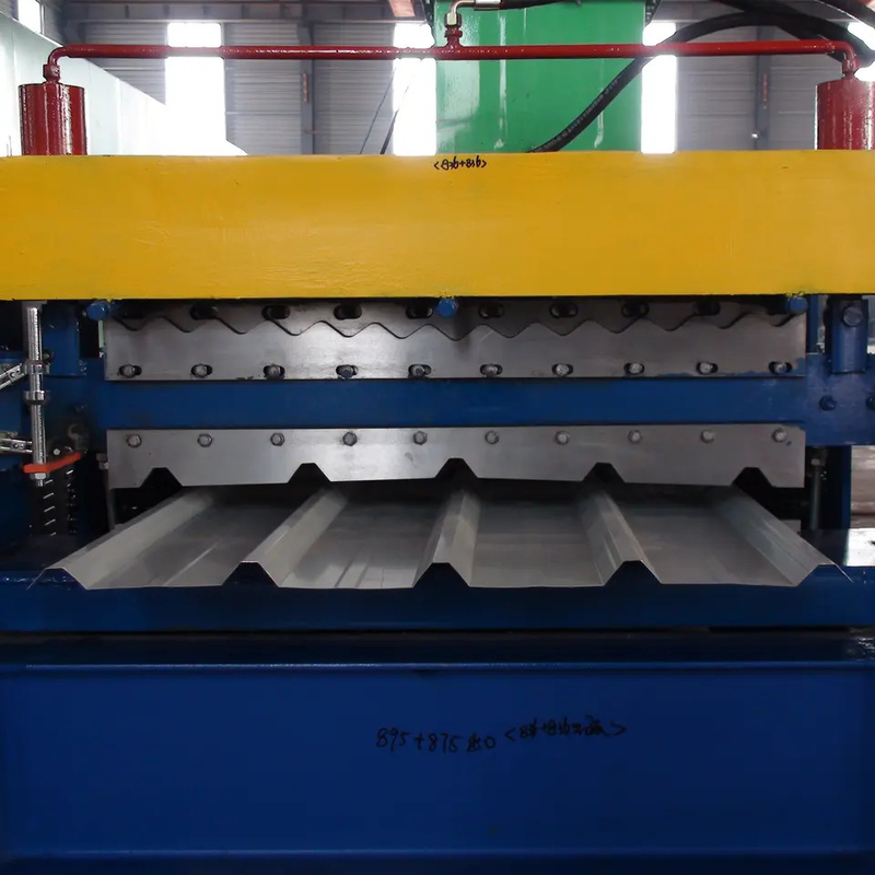 Le petit pain de double couche d'OIN 4kw formant la machine a ridé la toiture et 5 Rib Roofing