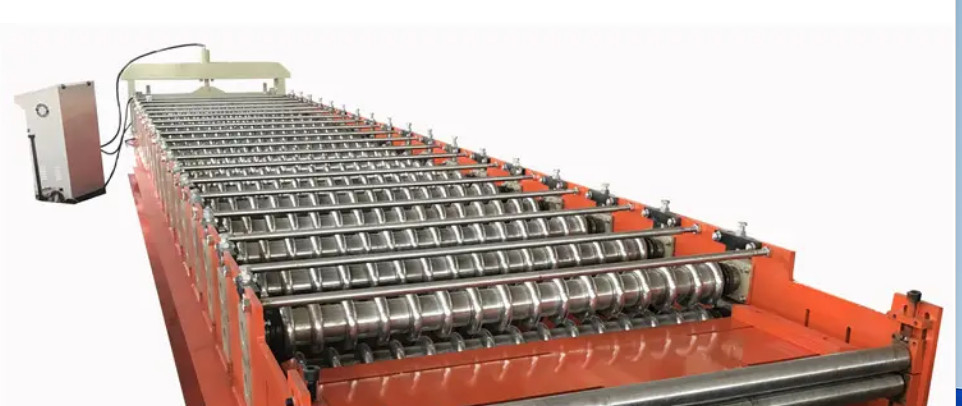 La vague ondulée en acier de couleur forment couvrir la tôle d'acier faisant la machine 8-15m/Min