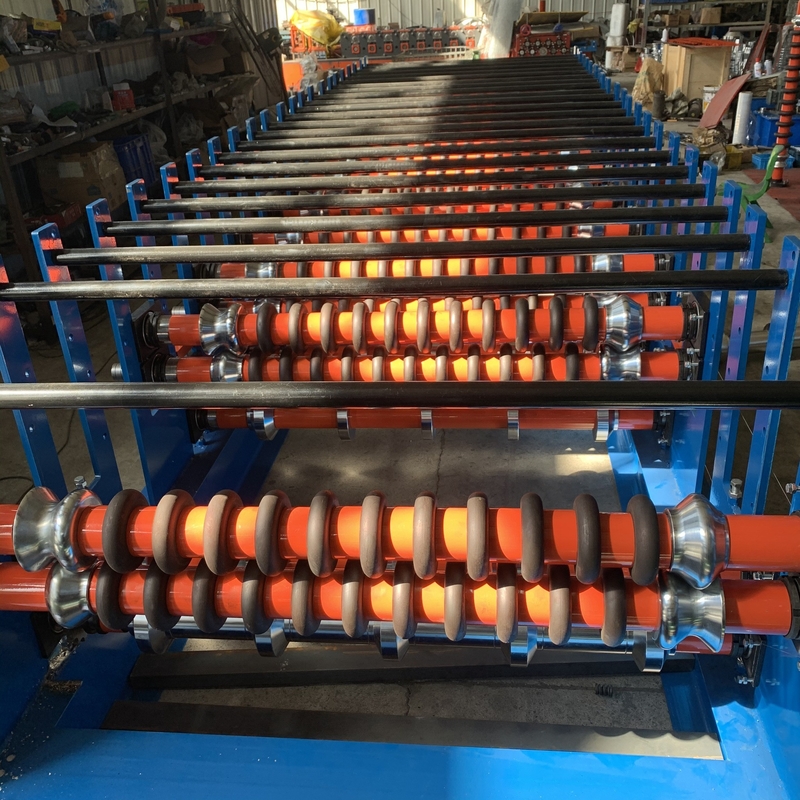petit pain de tuile de toit de diamètre d'axe de 70mm formant la machine 380v50hz tension de 3 phases