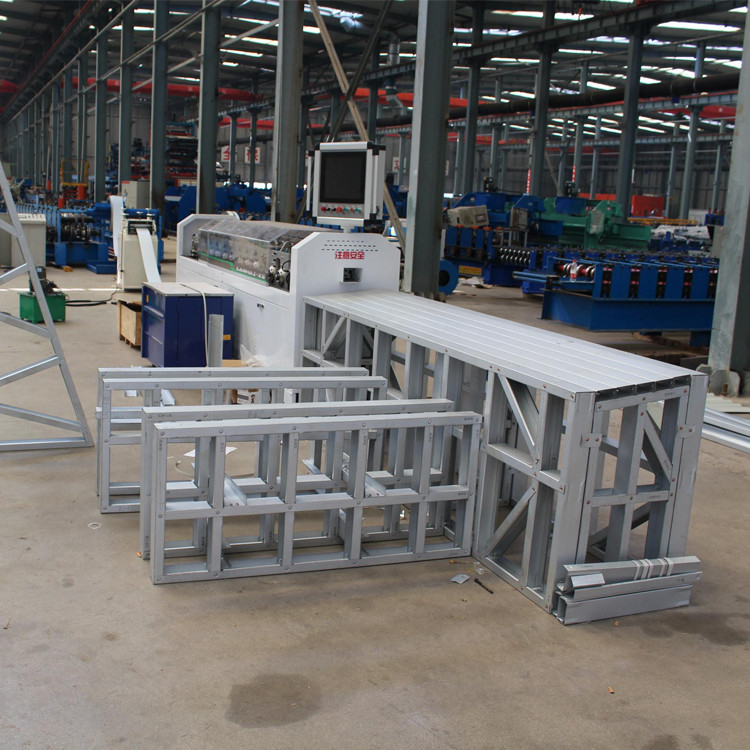 Machine de formage de rouleaux à rouleaux modernes pour la production à grande vitesse