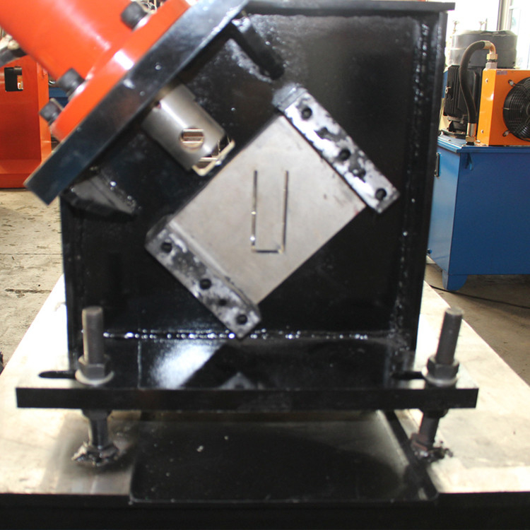 0.8mm Ppgi machine à former le rouleau à froid cadre métallique U canal