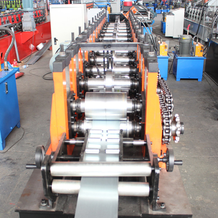 0.8mm Ppgi machine à former le rouleau à froid cadre métallique U canal