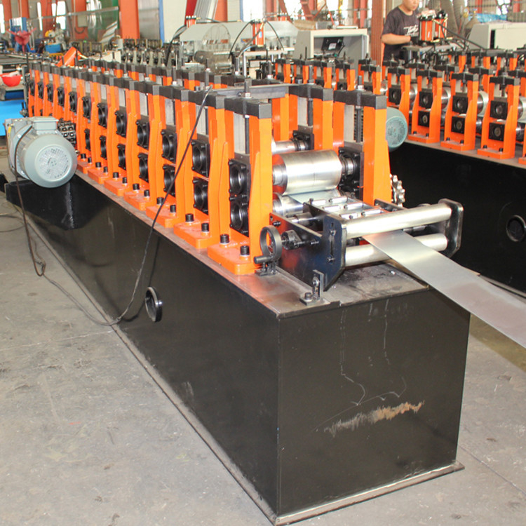 0.8mm Ppgi machine à former le rouleau à froid cadre métallique U canal