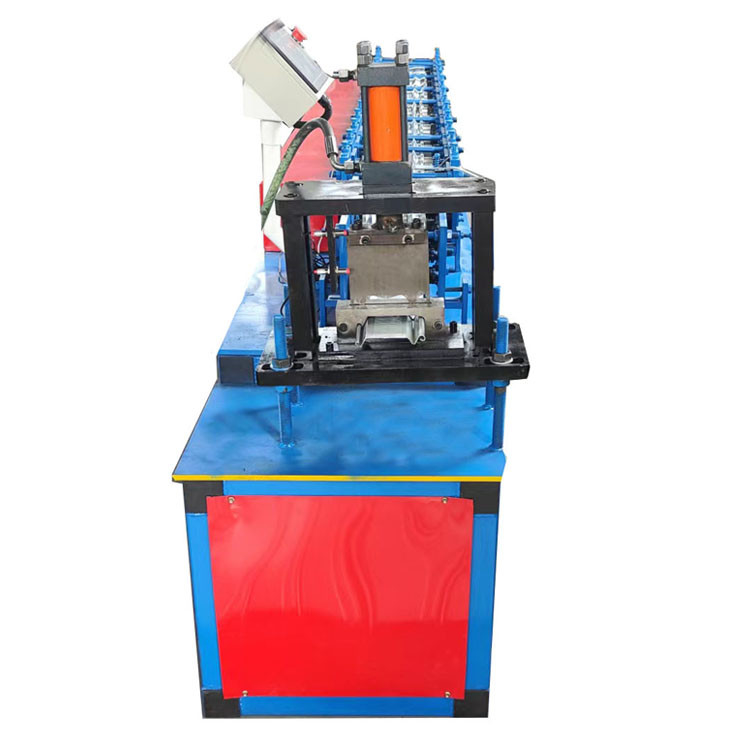 Machine à volets à rouleaux de type australien sur mesure pour bobines galvanisées