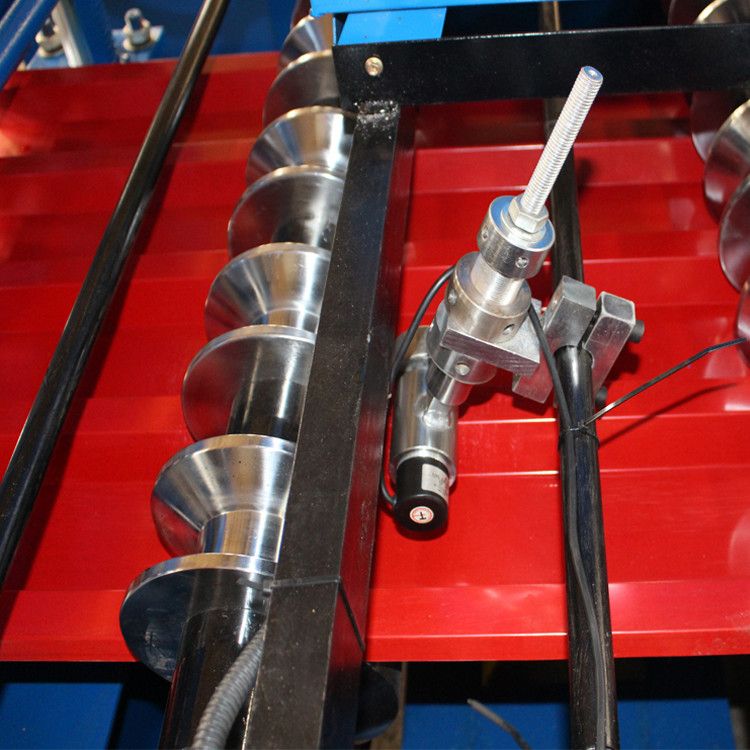 IBR 686 Profil machine de formage de rouleaux à une couche Plc contrôle et découpe hydraulique