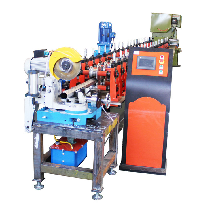 Système de fermeture à rouleaux FMS Machine de formage à rouleaux à tube octogonal