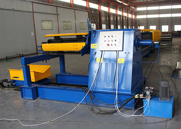 Machine de formage de tôles de toiture en acier à double couche de haute précision IBR ondulée vitrée