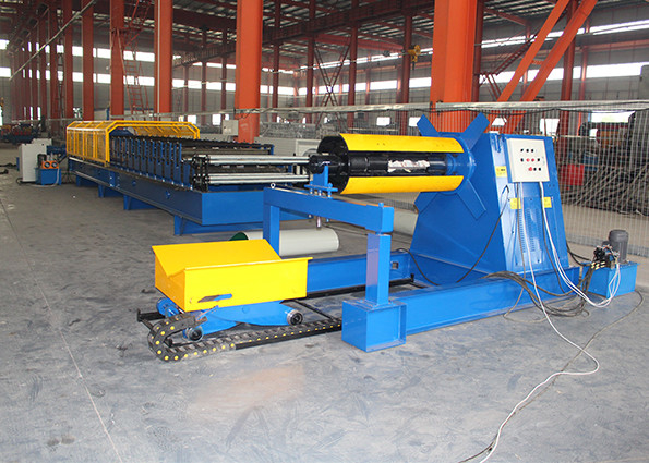 Machine de formage de tôles de toiture en acier à double couche de haute précision IBR ondulée vitrée