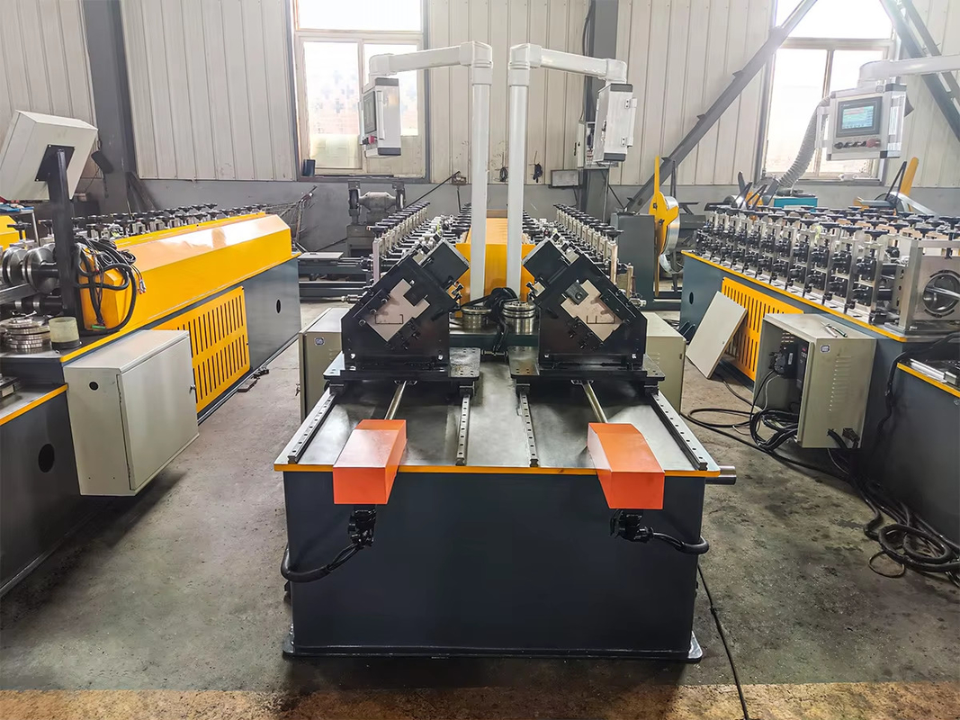 Machines à encadrement en acier léger pour les usines de fabrication et les ateliers de matériaux de construction