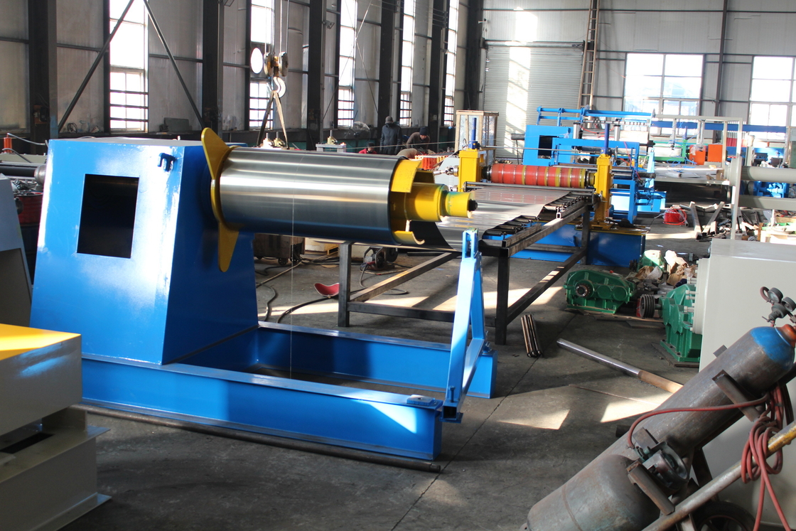 1200mm largeur 3-6mm bobine d'acier ligne de production de découpe à grande vitesse machine avec découler hydraulique et recouler