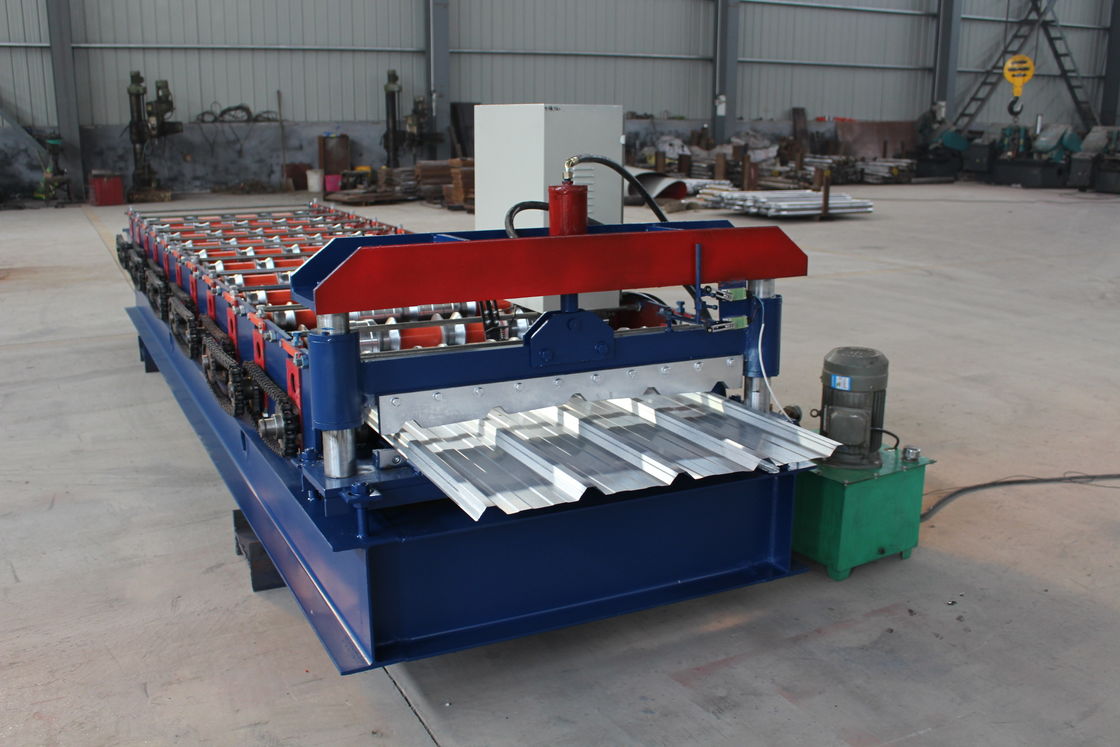 380v 50hz Machine de formage de rouleaux de toit à ruban 36 Couverture 3/4 Hautes côtes Facile à utiliser