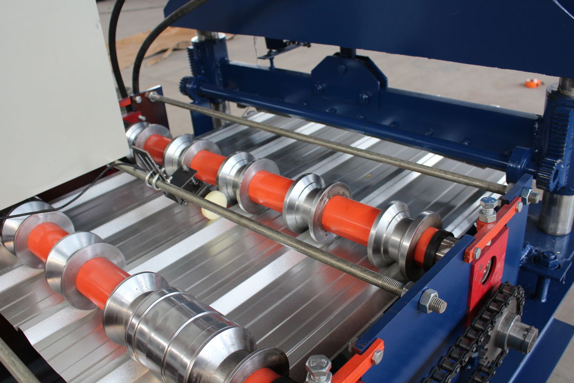 380v 50hz Machine de formage de rouleaux de toit à ruban 36 Couverture 3/4 Hautes côtes Facile à utiliser
