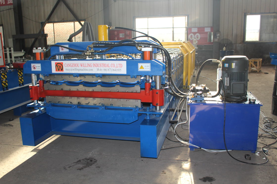Machine de formage de rouleaux de tôle de toit double couche vitrée IBR 15m/Min Pour le toit de panneaux Ppgi