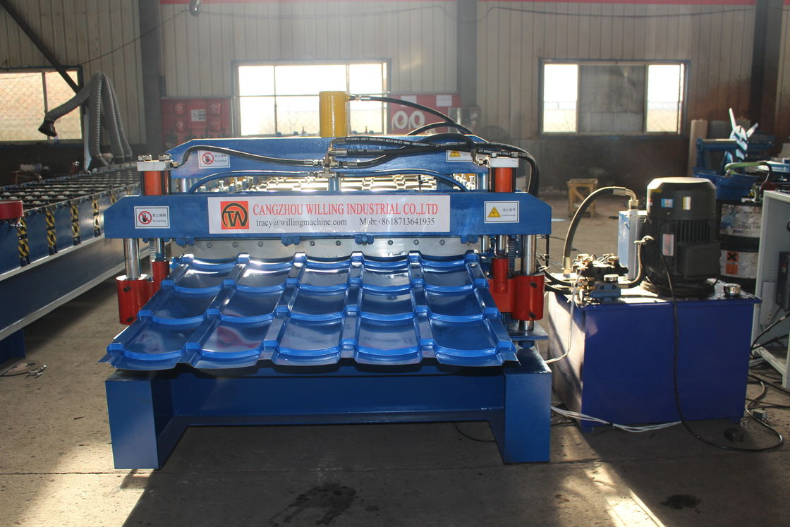 Machine de formage de rouleaux de tôle de toit double couche vitrée IBR 15m/Min Pour le toit de panneaux Ppgi