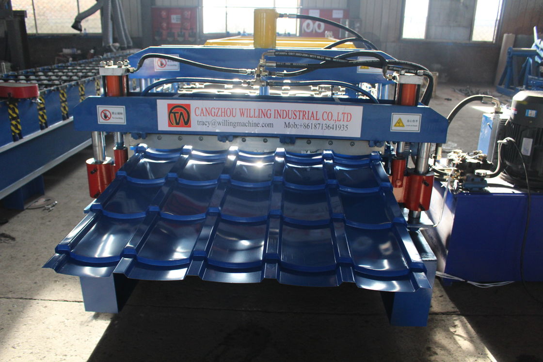 Machine de formage de rouleaux de tôle de toit double couche vitrée IBR 15m/Min Pour le toit de panneaux Ppgi