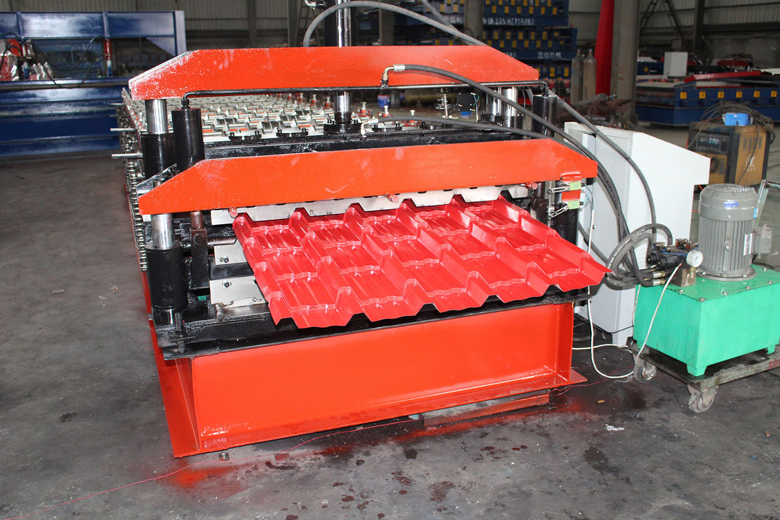 Machine de formage de rouleaux de tôles de toiture à double couche ondulée IBR et 15 m/min Pour toiture à panneaux Ppgi