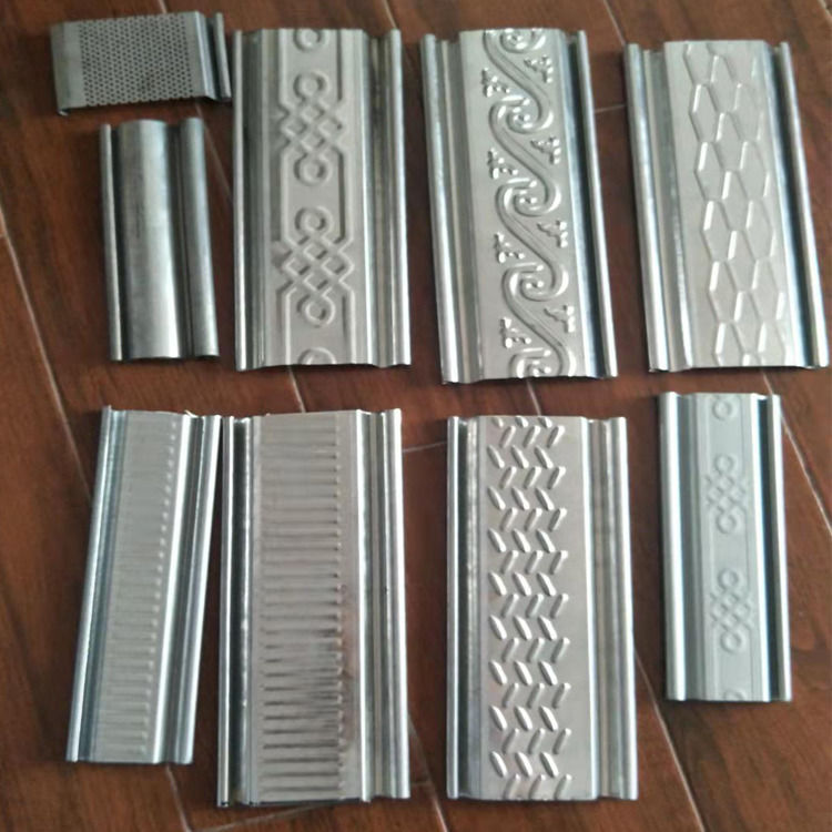 Machine de formage de rouleaux à rouleaux de colonne de guidage et de piste avec puissance de station hydraulique de 7,5 kW et commande Plc S7-200