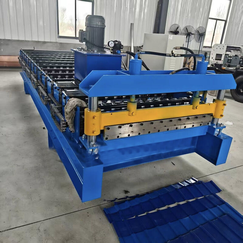 feuille en acier de toiture de 380V 50HZ 3P Rib Panel Roll Forming Machine faisant la machine
