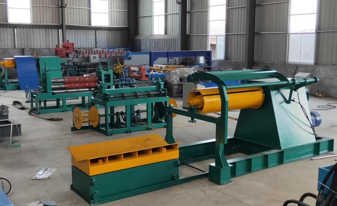 380v 50hz machine à découper les bobines d'acier à grande vitesse avec découler hydraulique et recouler