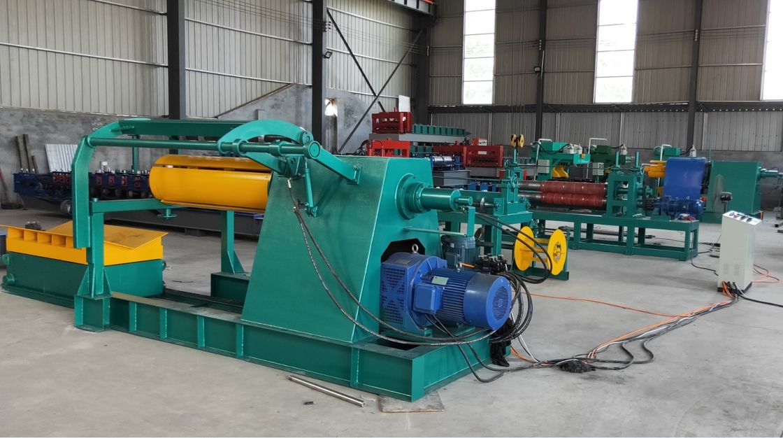 380v 50hz machine à découper les bobines d'acier à grande vitesse avec découler hydraulique et recouler
