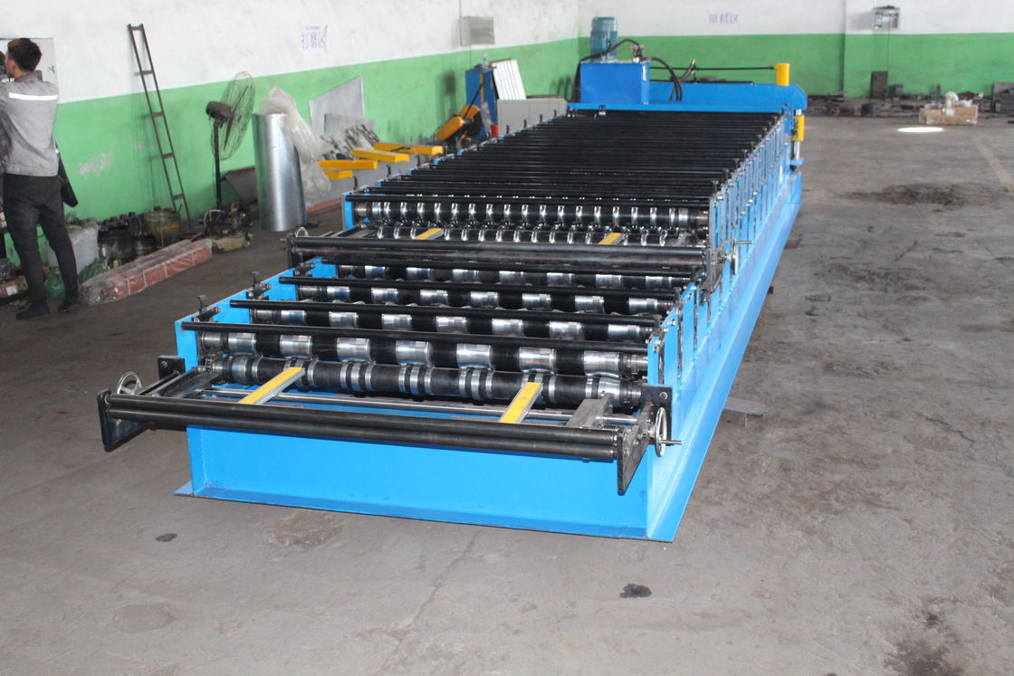 Petit pain de double couche de tôle de Full Auto formant la machine 15 - 18m/Min Hydraulic