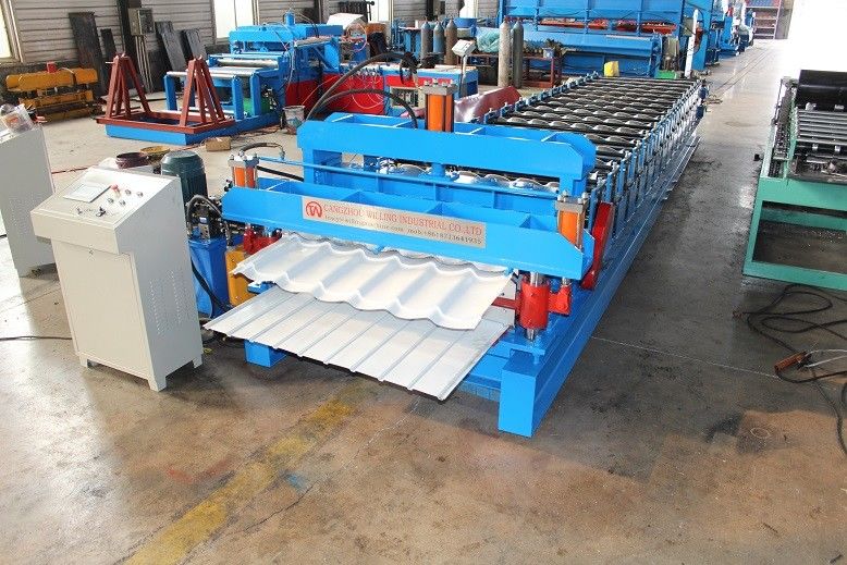 Petit pain de double couche du contrôle 0.3mm de PLC formant la machine pour le toit en acier en métal