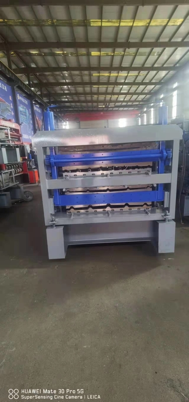 La machine de toit du panneau 4kw Ibr a ridé la feuille vitrée en acier de tuile en métal trois couches