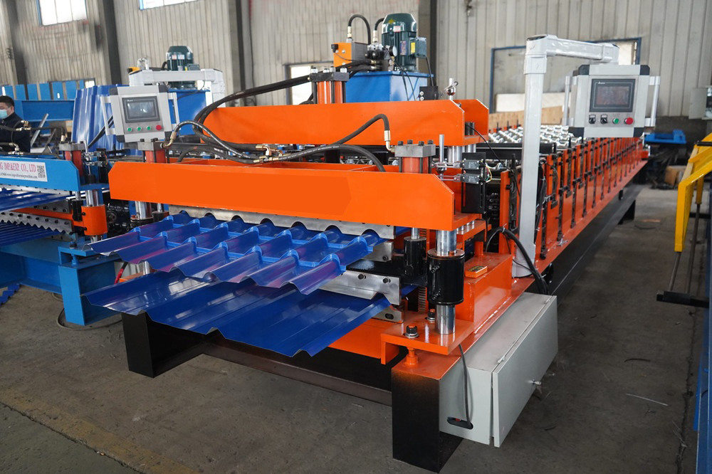 Machine de formage de rouleaux de toiture à double couche métallique Ibr avec presse à haute résistance