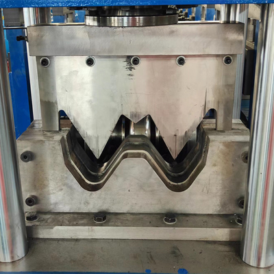 Machine de formage de garde-corps de route PLC 80 mm diamètre du rouleau
