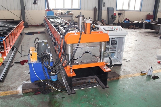 Machine de Ridge Roofing Tile Roll Forming de contrôle de PLC pour le bâtiment