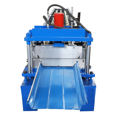 Couture debout couvrant le petit pain de panneau formant la machine de coupe hydraulique