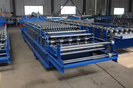 Trapèze et petit pain ondulé de double couche formant la machine 30 M/Min