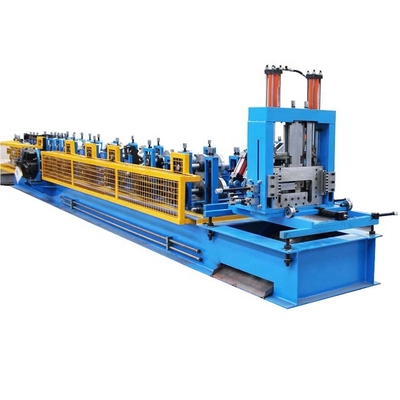 Machine de formage à rouleaux pour l'acier galvanisé