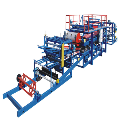 0.3-0.8 mm Épaisseur Eps Panneau sandwich Ligne 45m*2.5m*2.4m Dimension 1000mm Largeur