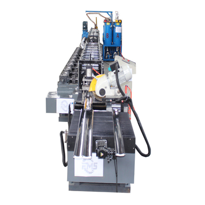 Machine de formage de rouleaux de fermeture de porte en PU à grande vitesse personnalisée