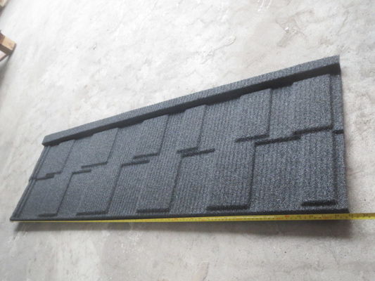 ligne de production de carreaux de toiture en métal revêtu de pierre professionnelle à grande vitesse