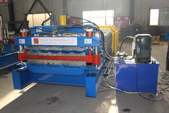 Machine de formage de rouleaux de tôle de toit double couche vitrée IBR 15m/Min Pour le toit de panneaux Ppgi