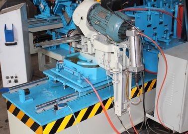 Machine commerciale de panneau de toit en métal de stations de la machine 12 de porte de volet de rouleau