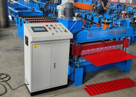 Petit pain ondulé de tuile de toit d'écran tactile de 840mm formant la machine