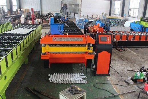 Petit pain de double couche du contrôle 0.3mm de PLC formant la machine pour le toit en acier en métal