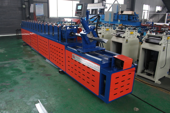 petit pain de bord de l'égouttement 380v de 1mm formant la machine de grande précision