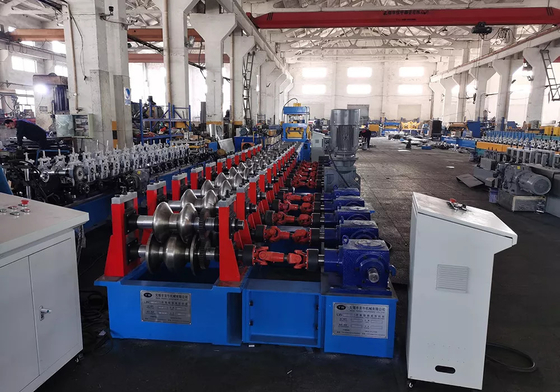 Machine de garde de route personnalisée 11kw 5.5kw 440H Structure de poutre