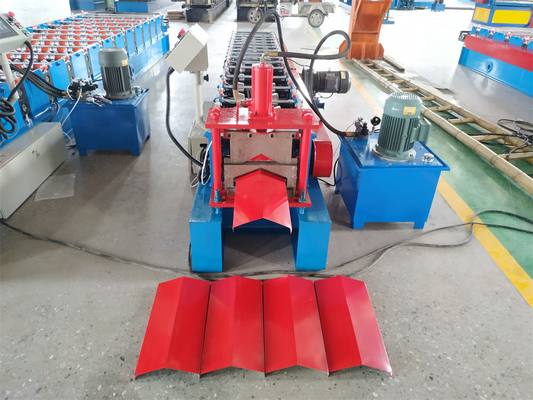 Galvalume à grande vitesse Ridge Cap Roll Forming Machine de bureau à cylindre