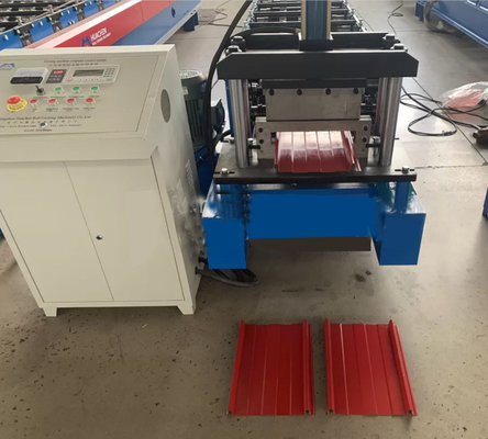 Petit pain debout de toit de couture de serrure d'individu de PLC formant la machine 15m/Min 3p