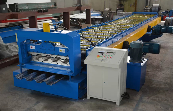 Grande vitesse galvanisée de rangées de l'acier 15m/Min Floor Deck Forming Machine 28